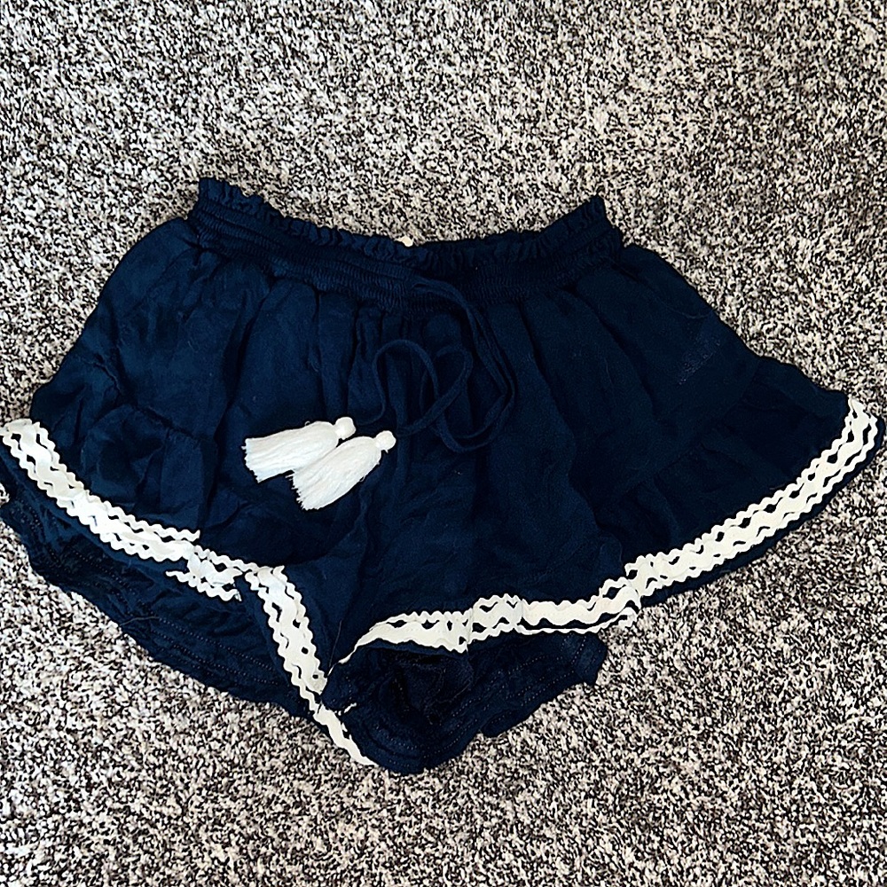 Kids, navy surf gypsy skort. Size large runs very small.